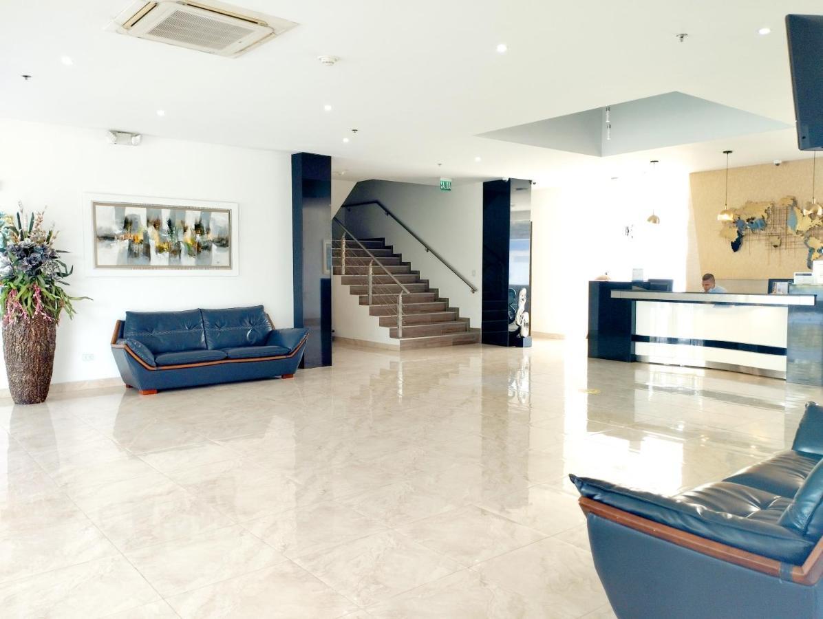 קאלי Hotel Royal Elim International מראה חיצוני תמונה Lobby