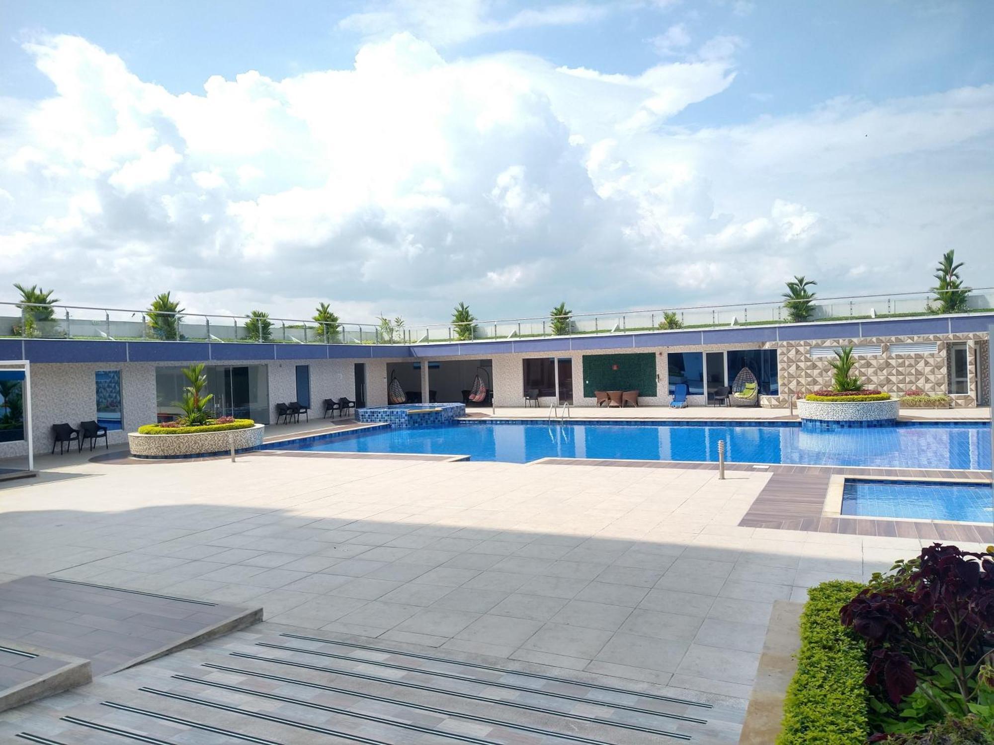 קאלי Hotel Royal Elim International מראה חיצוני תמונה Club House