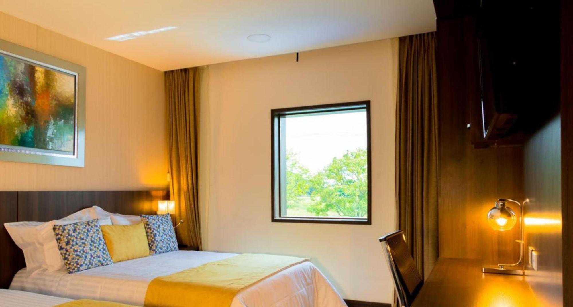 קאלי Hotel Royal Elim International מראה חיצוני תמונה