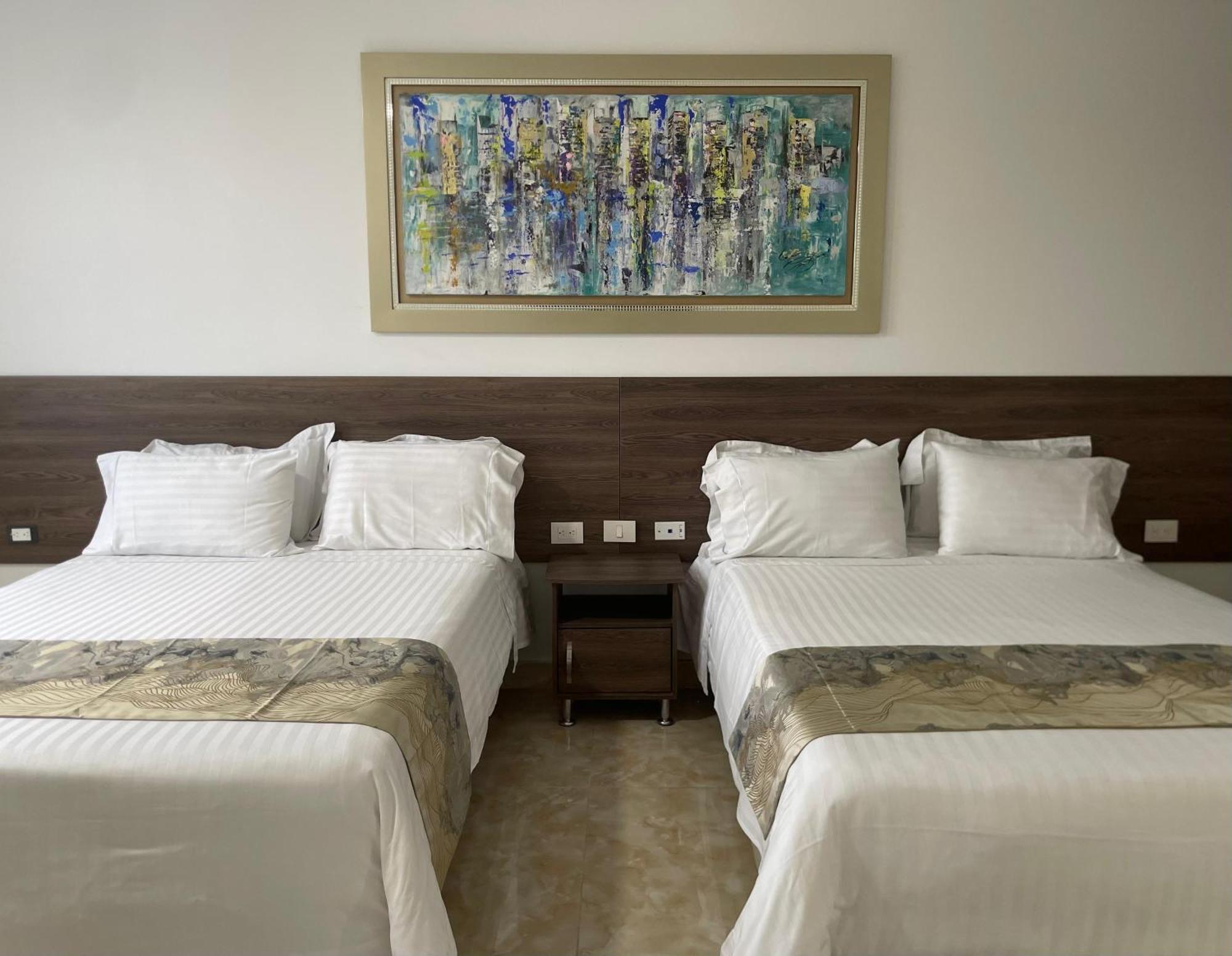 קאלי Hotel Royal Elim International מראה חיצוני תמונה A room at the hotel